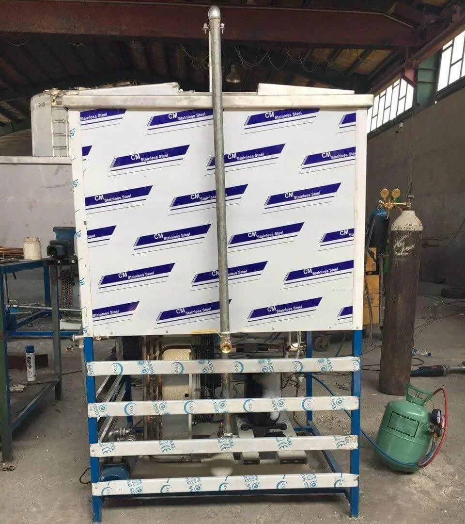 نمای رو به روی شیر سرد کن