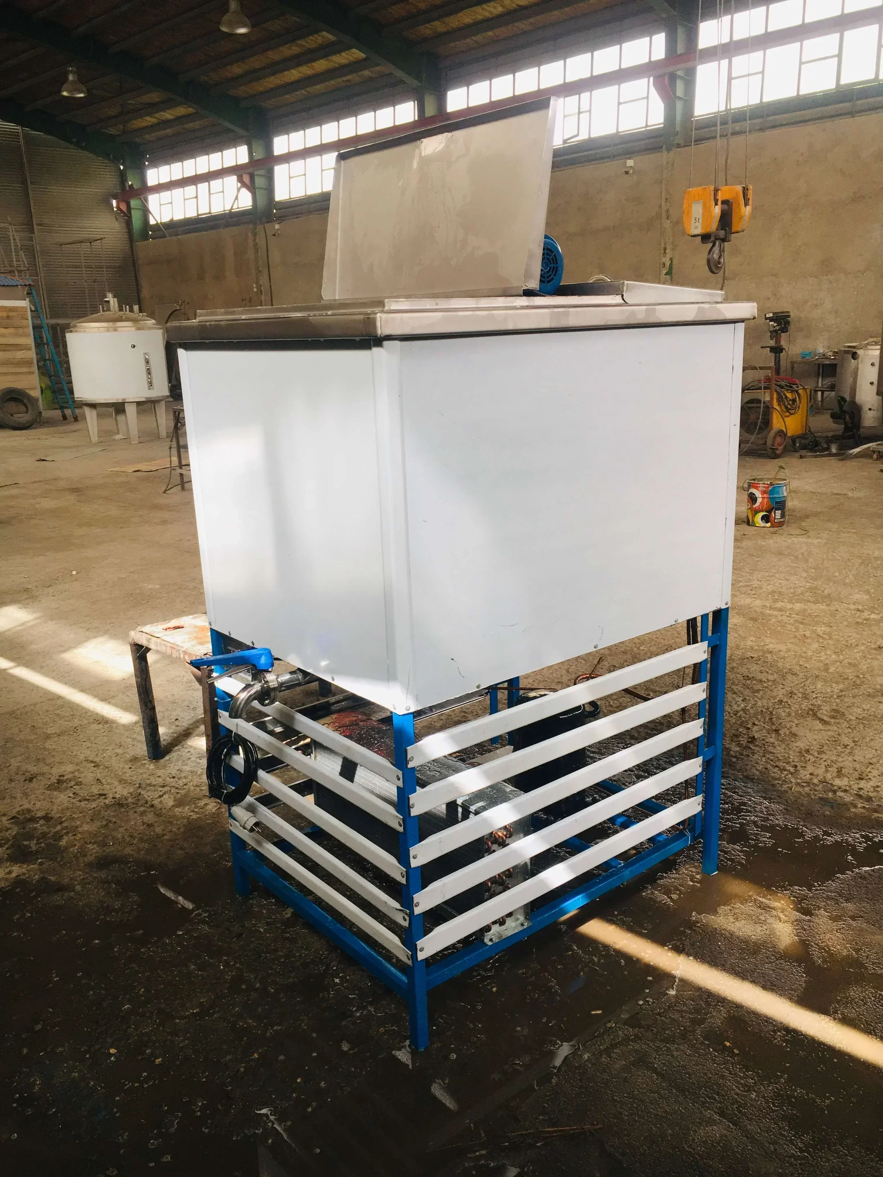 مشخصات دستگاه شیر سردکن